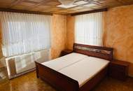 Einfamilienhaus/Mehrfamilienhaus in attraktiver Wohnlage mit viel Platz