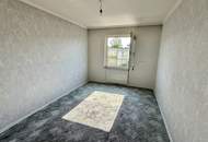 Sonnige sanierungsbedürftige 3 Zimmerwohnung in der beliebten grünen Südstadt mit LOGGIA
