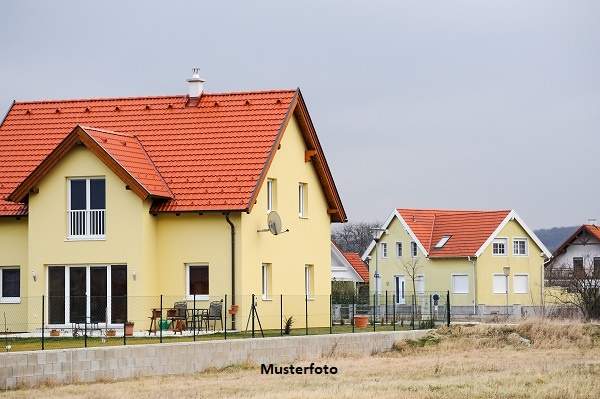 Ausbauchance! Reihenhausanlage (3 Einheiten) im unfertigen Rohbau
