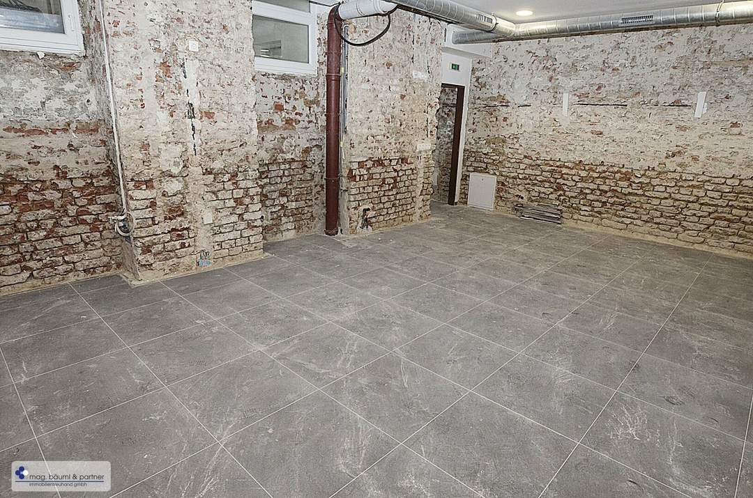 135 m² WERKSTATT für Vereine , Clubs und gute Idee zu haben