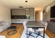Luxury Living in Wiener Neustadt! Hochwertig möblierte 3-Zimmer-Wohnung zwischen Bahnhof und Innenstadt | Sofort bezugsfertig | Freier Grünblick | Große Glasfronten, Balkon & Loggia | Tiefgaragenplatz