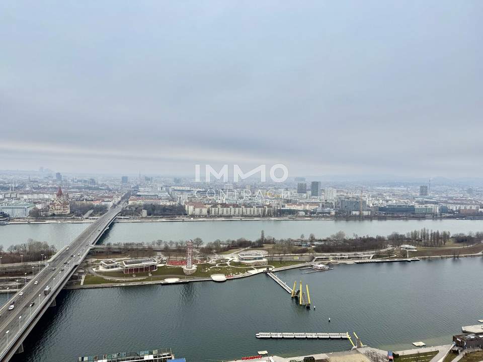 2-Zimmer Premium-Wohnung mit großzügiger Loggia und Sonnenuntergangsblick