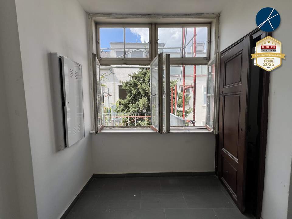 Lieber Erstbezug mit eigenem Balkon über den Gang