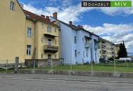 Altbau-Villa mit prunkvoller Fassade in Knittelfeld zur Sanierung mit Garten und Parkplatzmöglichkeiten