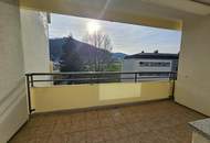 Komplett möblierte 3-Zimmer-Wohnung mit sonniger Loggia und Gebirgsblick