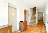 SPACIOUS PROPERTY WITH GARDEN, TERRACES, & GARAGES - HOME OFFICE AND LIVING UNDER ONE ROOF!