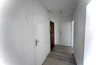 Lichtdurchflutete 2 Zimmerwohnung mit Loggia!