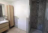 Neuwertiger Bungalow mit großem Grundstück
