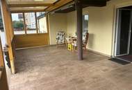 2 Familienhaus mit Pool und Outdoorküche/Poolhaus - Garage für 3 Autos -SOFORT VERFÜGBAR-DACHBODEN AUSBAUBAR