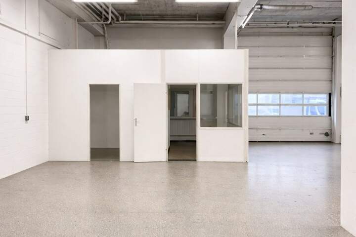 Kombination Lager 306 m2 und Büro 300 m2 im Süden Wiens, Gewerbeobjekt-miete, 6.810,00,€, 1230 Wien 23., Liesing