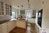 TOPLAGE: Liebevoll und umfangreich modernisiert!