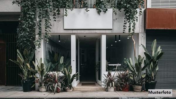 Großzügiges Ladenlokal über zwei Etagen mit weitläufigen Verkaufsflächen