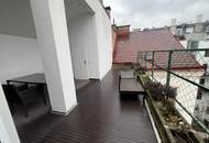 Stilvolle Luxus-Dachgeschosswohnung im Botschaftsviertel! 5 Zimmer, 2 Terrassen! Toller Blick auf den Botanischen Garten!