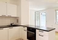 Perfekte Anbindung und Terrasse zum begrünten Innenhof!