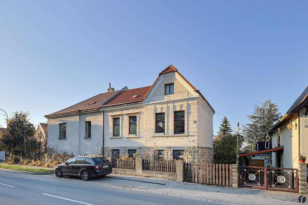 Historische Villa - sanierungsbedürftig