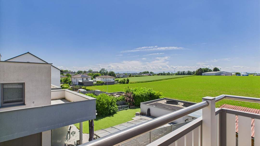 Obergeschoss Eigentumswohnung mit Gartenanteil in TOP LAGE