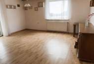 Wohnhaus mit Panoramablick und großem Garten