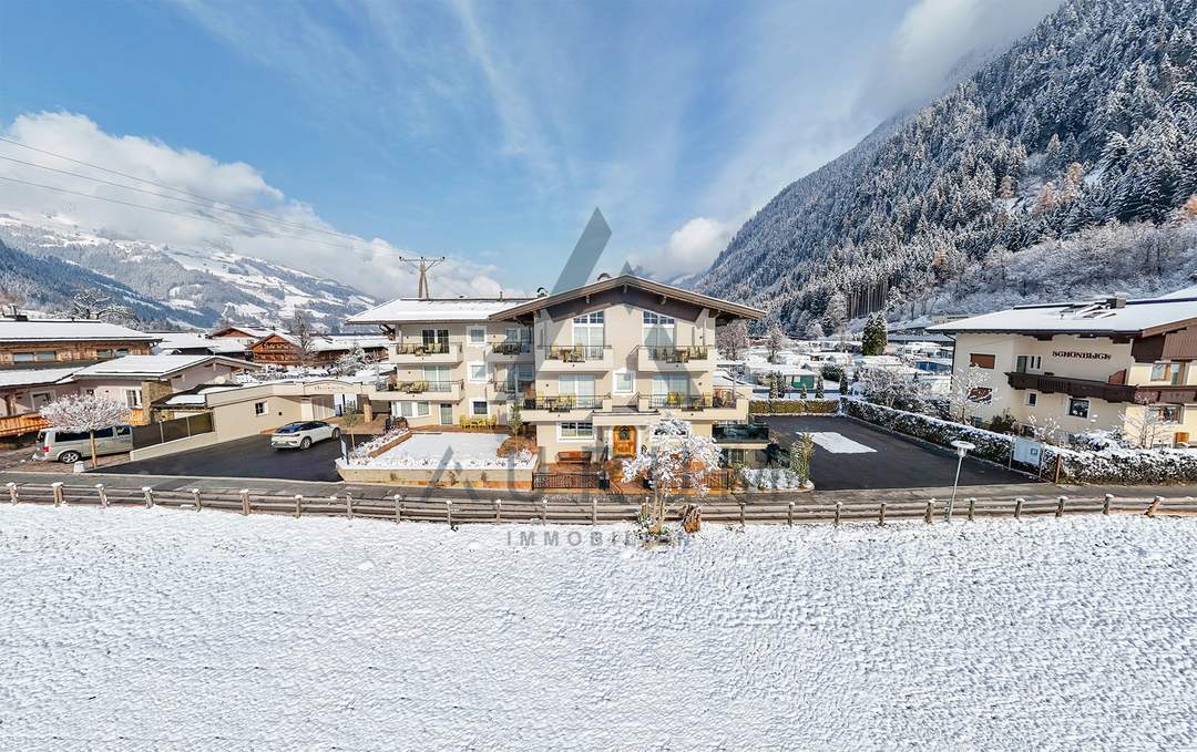 Wohnimmobilie / Apartments mit vielseitigem Potenzial im Zillertal