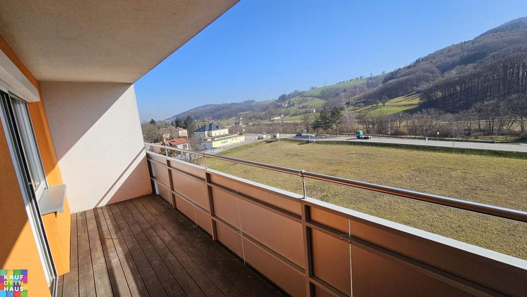 PROVISIONSFREIE GEFÖRDERTE 2- ZIMMERWOHNUNG mit LOGGIA