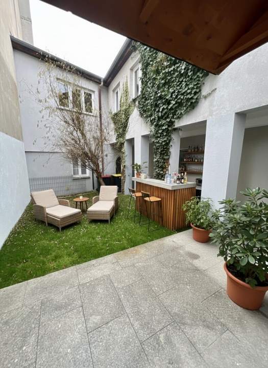 Brunn am Gebirge! 4-Zimmer DG Wohnung mit 130 m² und Eigengarten unter € 400.000!