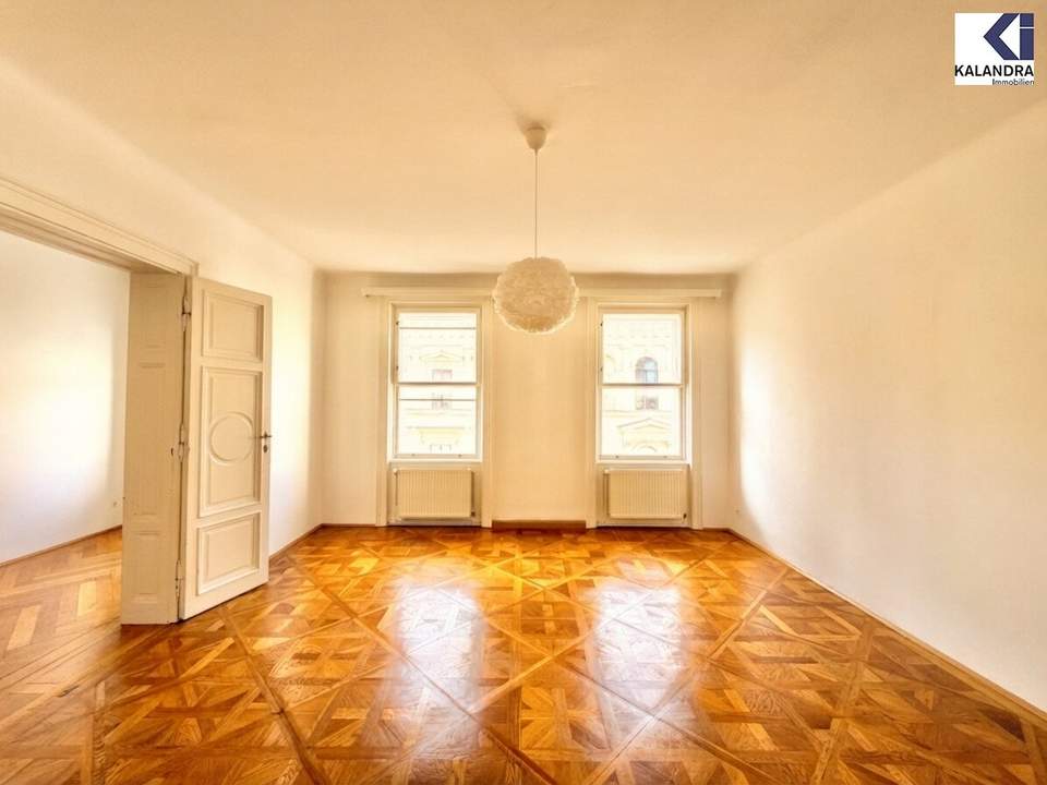 360° TOUR //GENERALSANIERTE ALTBAUWOHNUNG im gepflegten STILHAUS