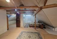 HOCHWERTIGES, SEHR GEPFLEGTES EINFAMILIENHAUS IN AUSGEZEICHNETER, SEHR RUHIGER WOHNLAGE MIT INDOORPOOL, SAUNA, TRAUMHAFTEM WINTERGARTEN SOWIE HERRLICHEM GARTEN SAMT ALTBAUMBESTAND