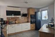 Vollrenoviertes Einfamilienhaus mit Fernblick + Garten + Loggia