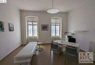 „Wohnung in einer Gründerzeitvilla am Hauptplatz: Ihre Wohnung mit Zukunftspotenzial“