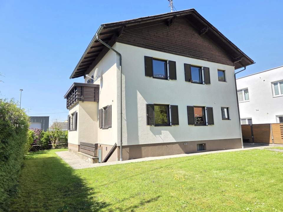 Gepflegtes, bezugsfertiges Einfamilienhaus mit Garage, auf 505 m² ebenem Grund