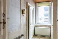 3 Zimmer // BALKON MÖGLICH // komplett sanierungsbedürftig // 2. Stockwerk (Top 12+13)