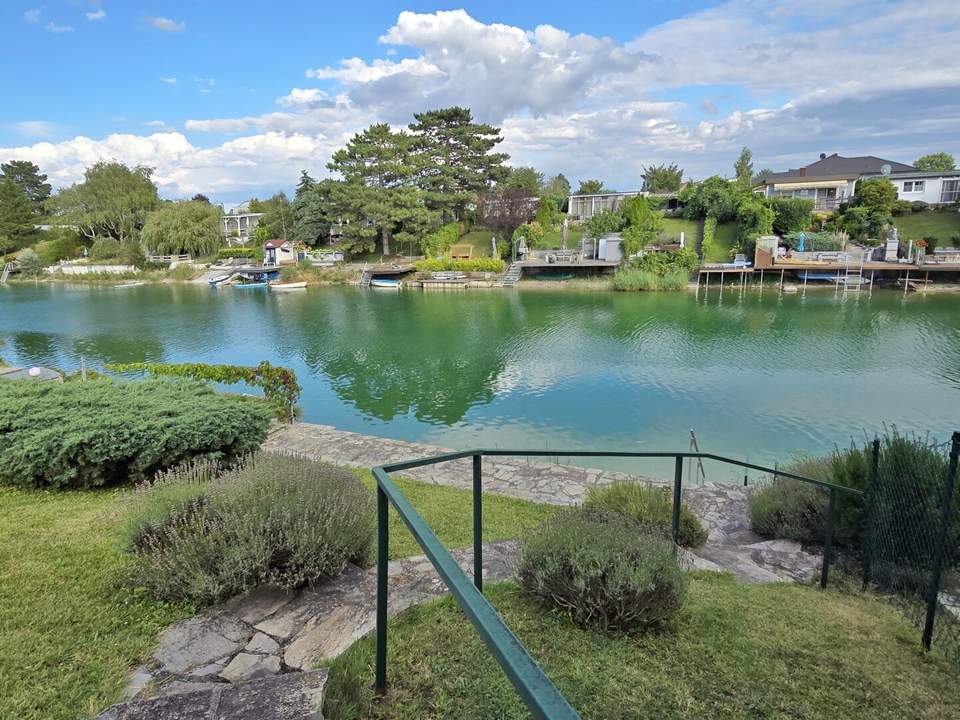 Sommerdomizil am Donau-oder-Kanal mit eigenem Wasserzugang!