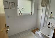 Idyllisches und ruhiges Wohnen nahe dem Wasserwald mit bester Infrastruktur! Großzügige 2-Zimmer-Wohnung mit schöner Aussicht dank Loggia!