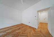 Klein, fein, neu saniert – stilvolles Altbaujuwel im Erstbezug!