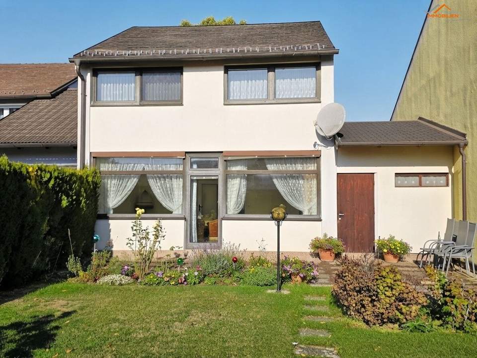 Helles Reihenhaus in Ternitz zu verkaufen – 5 Zimmer, solide Massivbauweise und viel Potenzial !