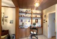 Viel barrierefreier Wohnraum, Platz für gemeinsame Werte und Indoor-Pool // Much barrier-free living-space, room for shared values, and indoor pool //