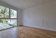 RUHELAGE TRIFFT WOHNGENUSS – Sonnige 4-Zimmer mit Balkon - Stilvolle Ausstattung – Wohnen im Grünen