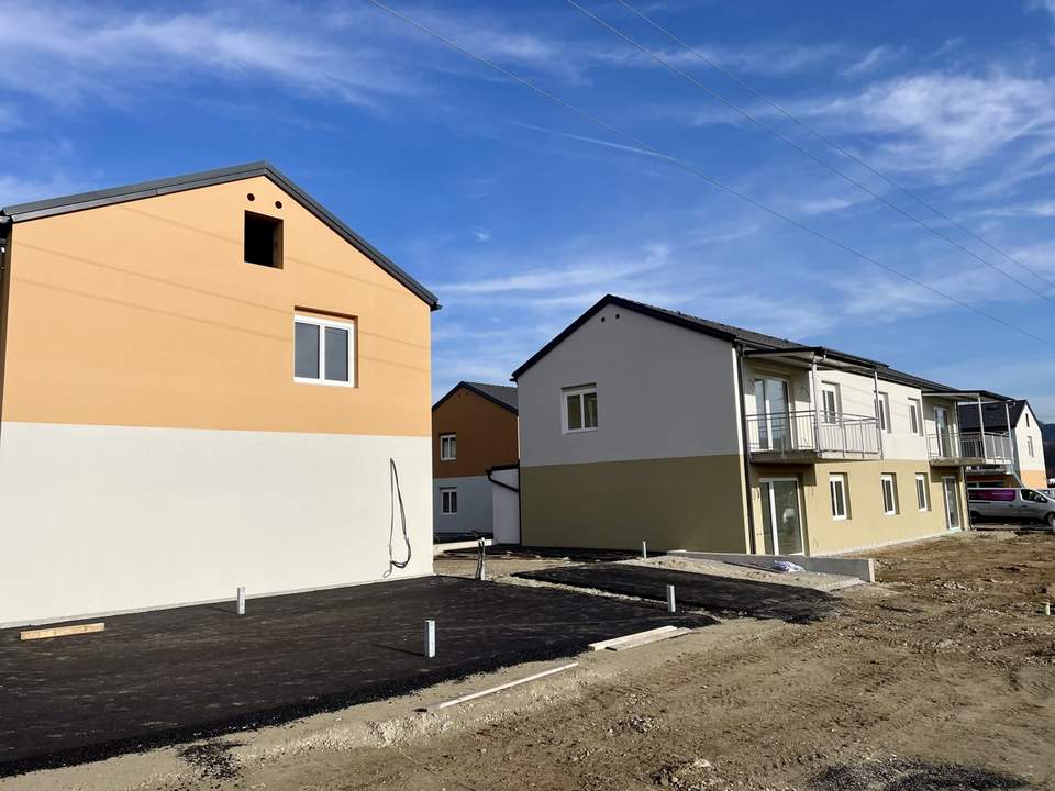 Exklusiver Neubau in hochwertigster Bauweise!