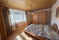 Renovierungsbedürftiges Haus mit schöner Aussicht und großem Potenzial