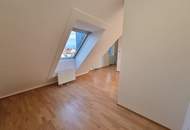 Nähe U1 | Klimatisierte Dachgeschosswohnung mit tollem Wienblick | Tiefgarage
