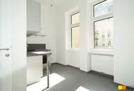 Sanierte 2 Zimmer-Altbauwohnung mit Balkon