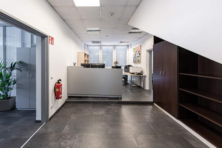 "Business Point St. Johann" – 128 m² Bürofläche in zentraler Bestlage zur Miete!, Gewerbeobjekt-miete, 2.509,25,€, 5600 Sankt Johann im Pongau