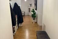 Moderne 4-Zimmer DG-Wohnung mit Kühlung und 2 großen Balkonen - AB MÄRZ!!!