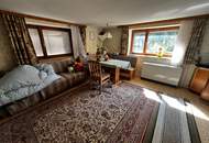 ***OPEN HOUSE, Freitag, 19. September von 13 - 15 Uhr*** Kompaktes Wohnhaus mit Stellplätzen und optionalem Nutzgrund