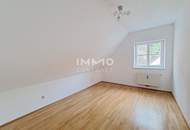 TOP Innenstadtlage: 3 - Zimmer- DG- Wohnung im Altbau | Sackstraße 14 Top 26
