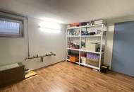 Sonniges Einfamilienhaus mit gepflegtem Garten, Terrasse, Balkon und Doppelgarage