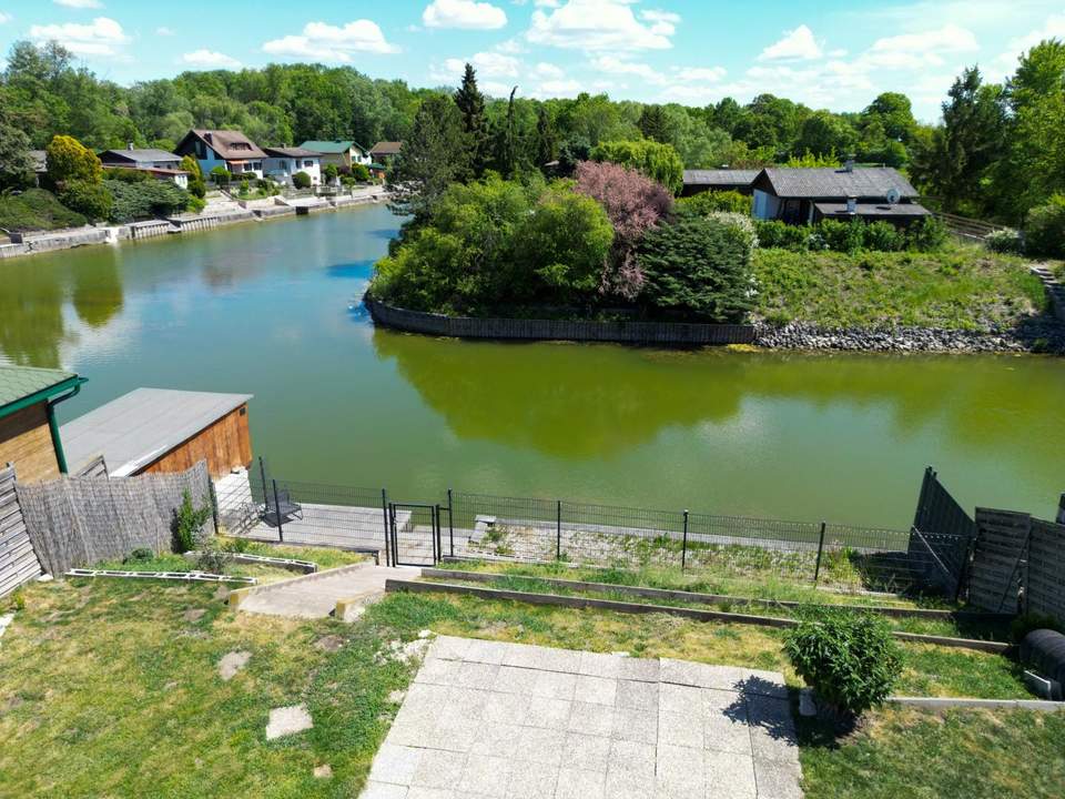 Ruheoase mit direktem Seezugang auf Eigengrund