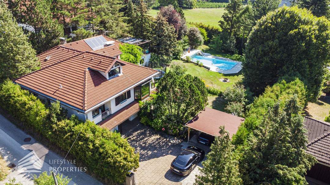 Atemberaubendes Einfamilienhaus mit Pool