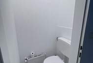 Lichtdurchflutete 2-Zimmerwohnung im prachtvollen Altbauhaus am Tivoli