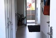 Moderne Single-Wohnung mit großer Terrasse im Zentrum von Waltendorf/Uninähe