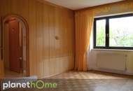 Ebenerdiges Wohnhaus inklusive Einliegerwohnung und romantischem Bauerngarten!